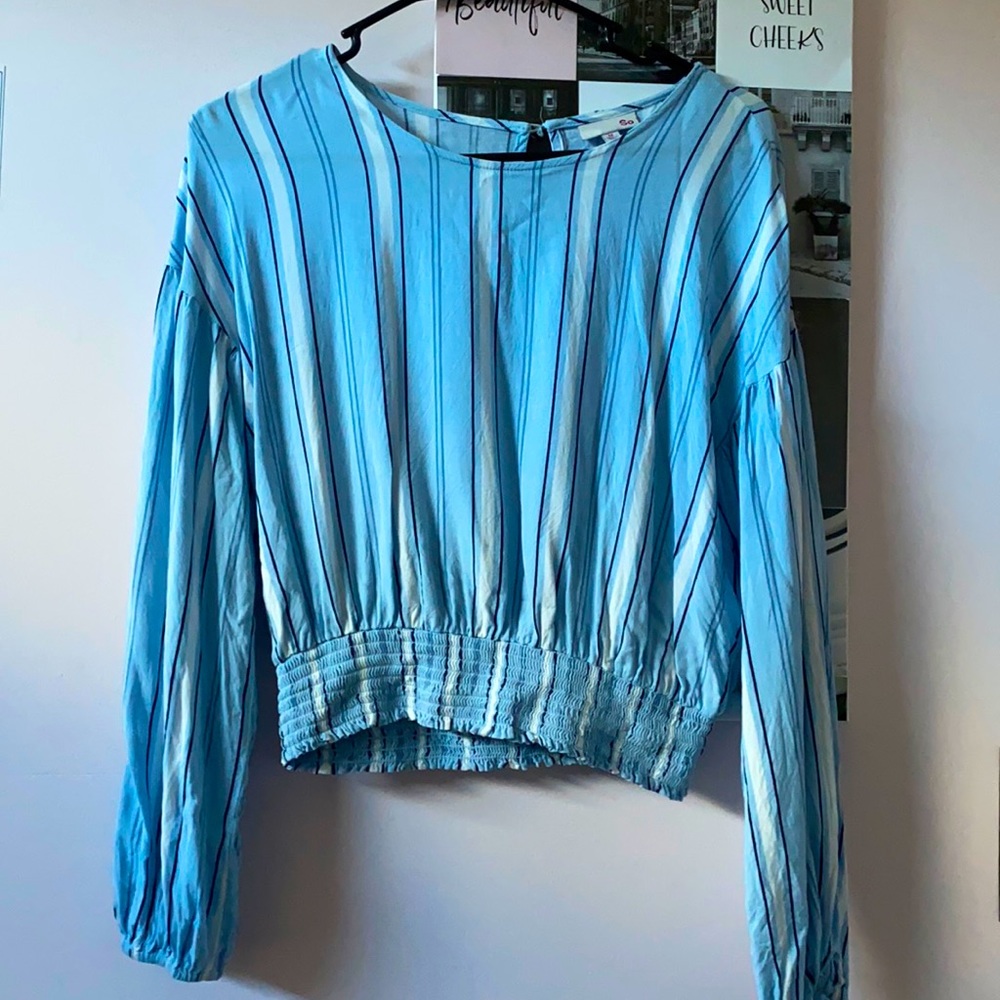 scrunched bottom long sleeve shirt